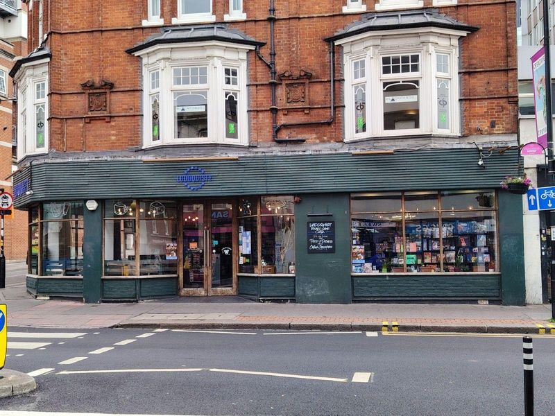 Ludoquist, Croydon. (Pub, External). Published on 22-05-2025 