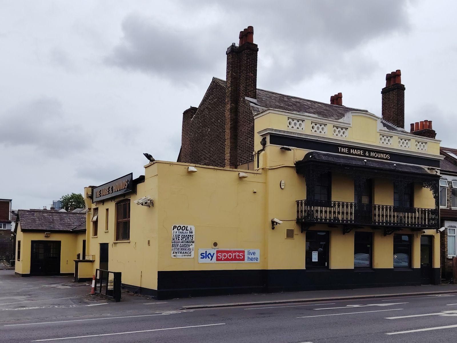 Hare & Hounds, Croydon. (Pub, External). Published on 28-05-2025