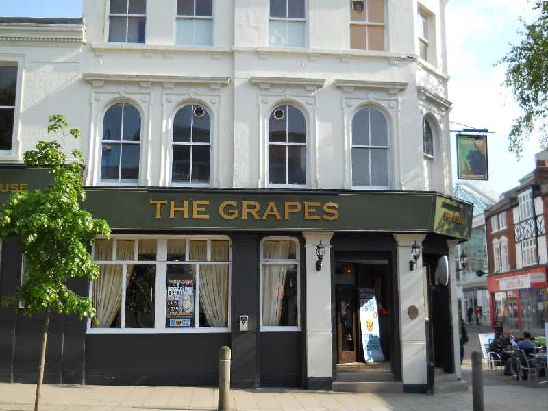 Grapes, Sutton. (Pub, External, Key). Published on 15-09-2014