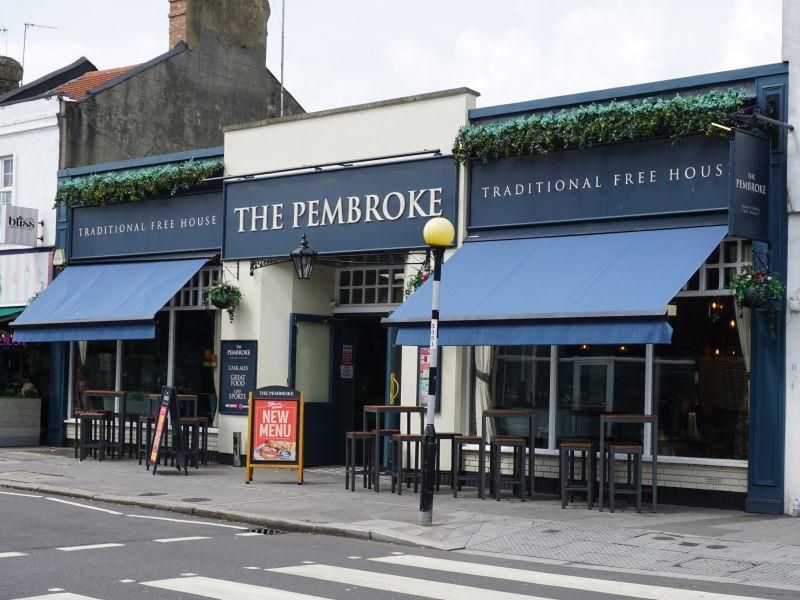 Pembroke, Coulsdon. (Pub, External). Published on 04-08-2024 