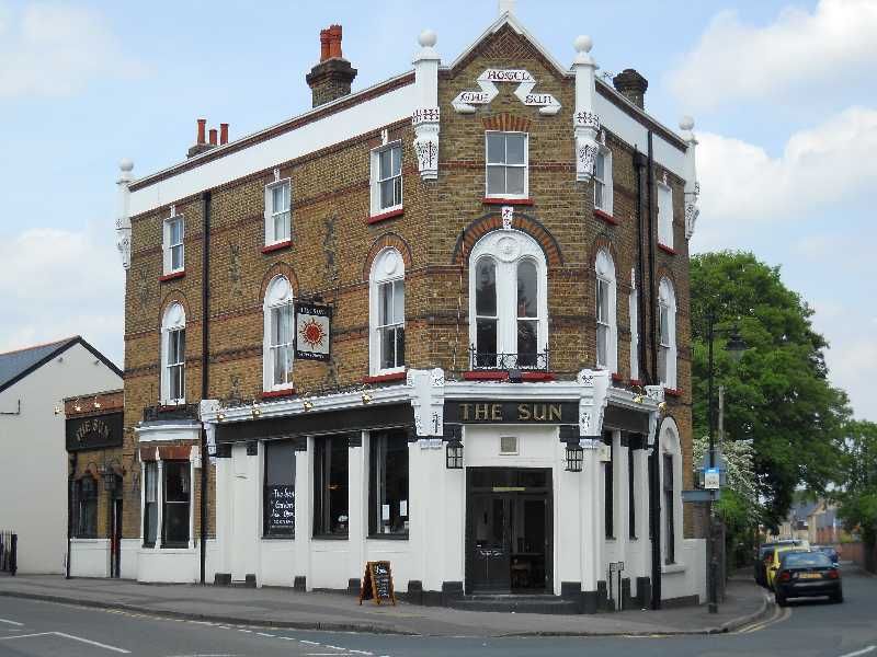 Sun, Carshalton. (Pub, External, Key). Published on 15-09-2014