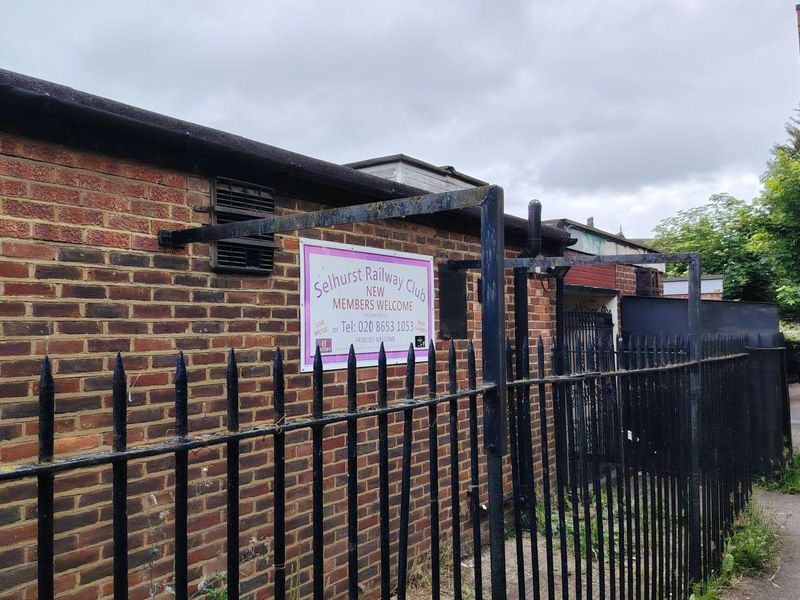 Selhurst Railway Club. (Pub, External, Key). Published on 10-06-2025