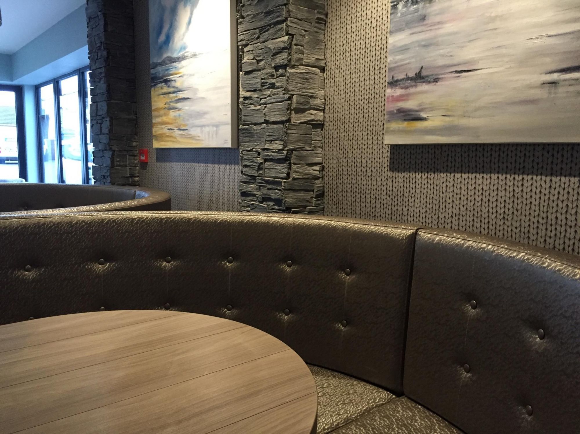 seating great for groups. (Pub). Published on 29-06-2017