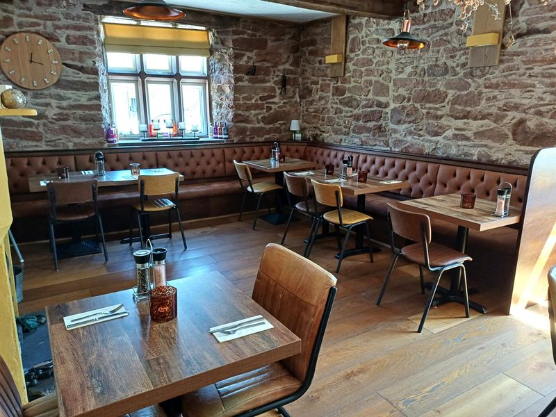 The bar (12/07/2025 Adrian Smith). (Pub, Bar, Restaurant). Published on 01-08-2025 