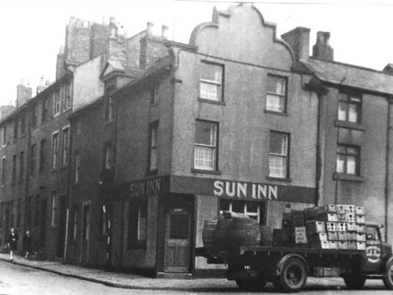 Sun Inn. (Pub, External). Published on 01-01-1970