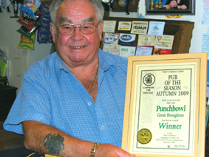 Albert Charters. former landlord. (Pub, Award). Published on 01-01-1970