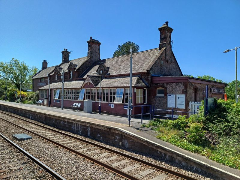 Across the tracks (photo: Adrian Smith). (Pub, External, Key). Published on 04-06-2025