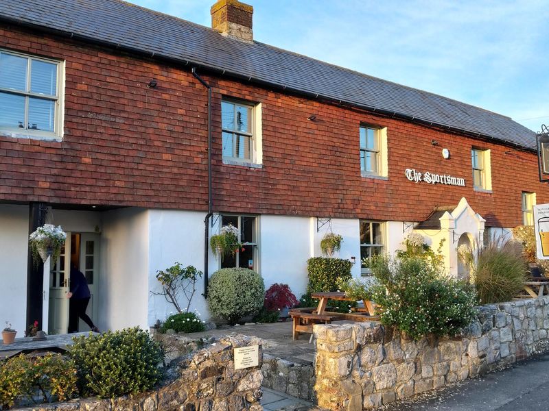 Outside. (Pub, External). Published on 13-11-2025