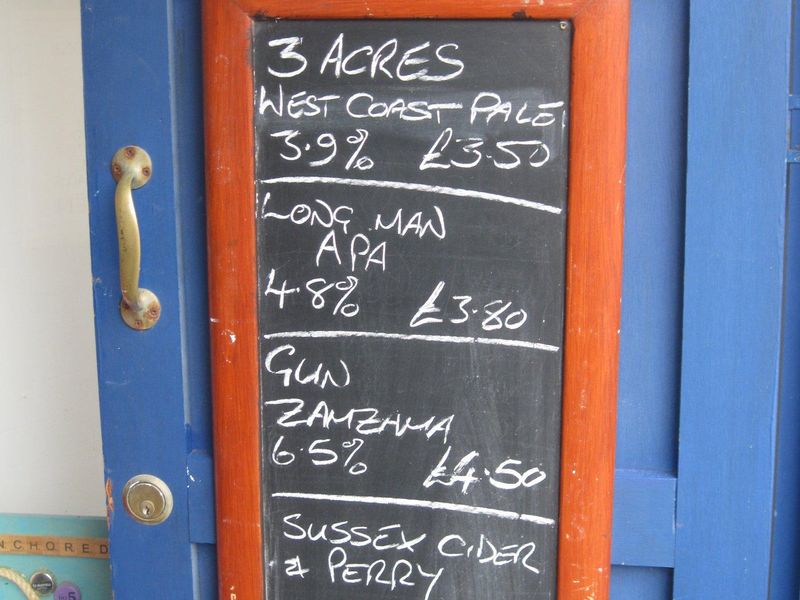 Ales. (Pub). Published on 21-08-2020