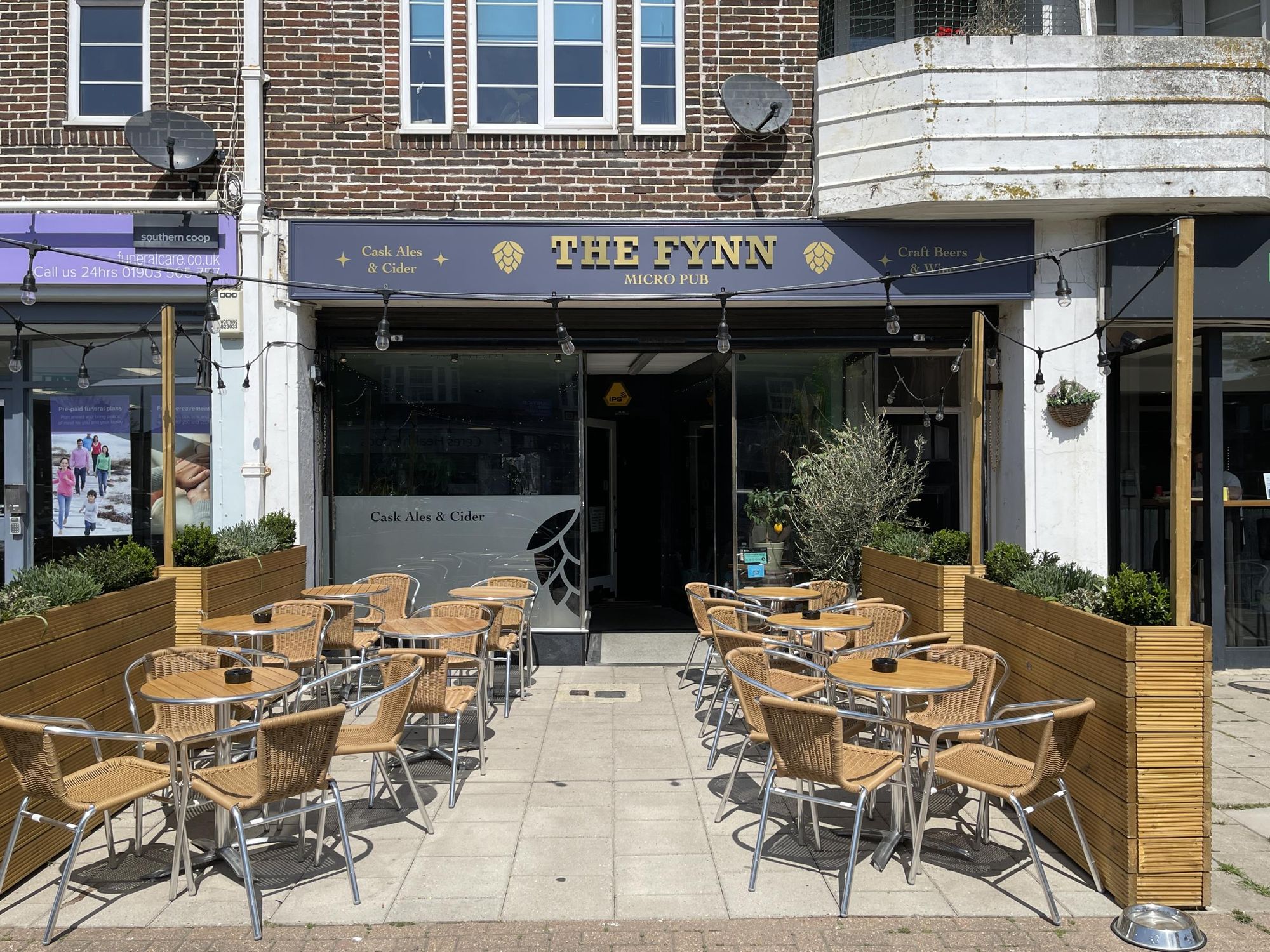 Outside. (Pub, External, Key). Published on 02-05-2025