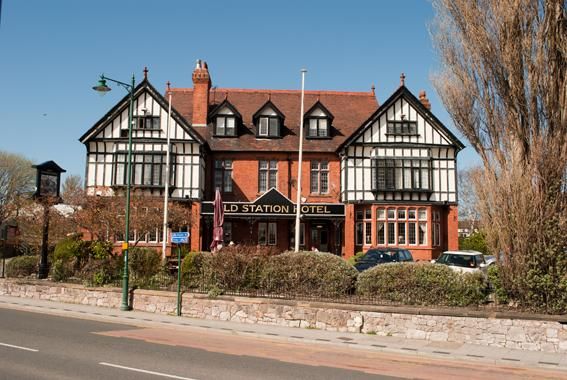 Old Station Hotel. (Pub, External). Published on 09-10-2013