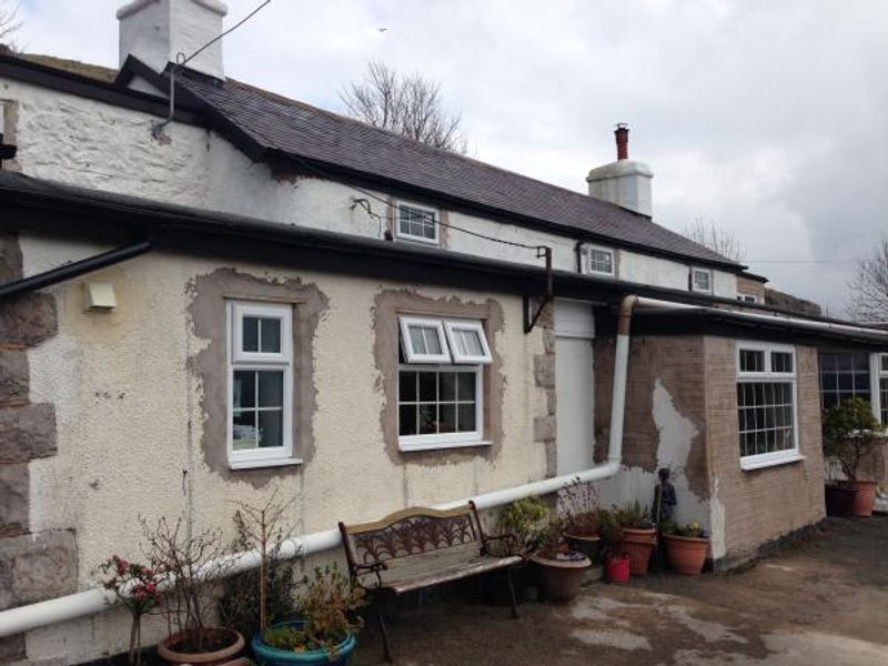 Castle Llysfaen. (Pub, External, Key). Published on 30-03-2014