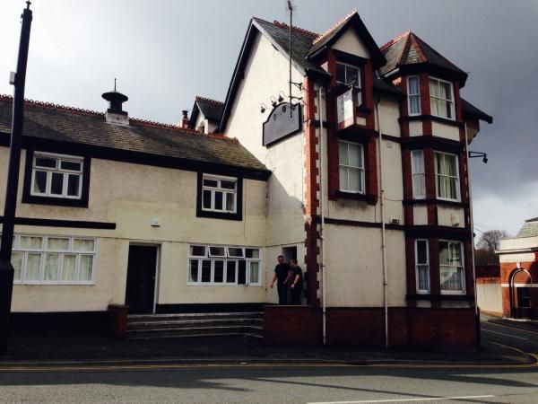 Ship Old Colwyn. (Pub, External). Published on 24-03-2014