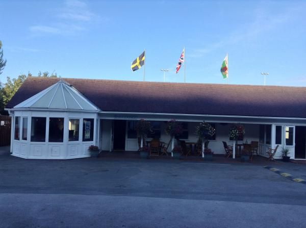 Bryn Morfa Caravan Park. (Bar, Key). Published on 13-10-2014