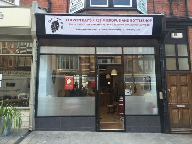 Bay Hop. (Pub, External). Published on 27-08-2016