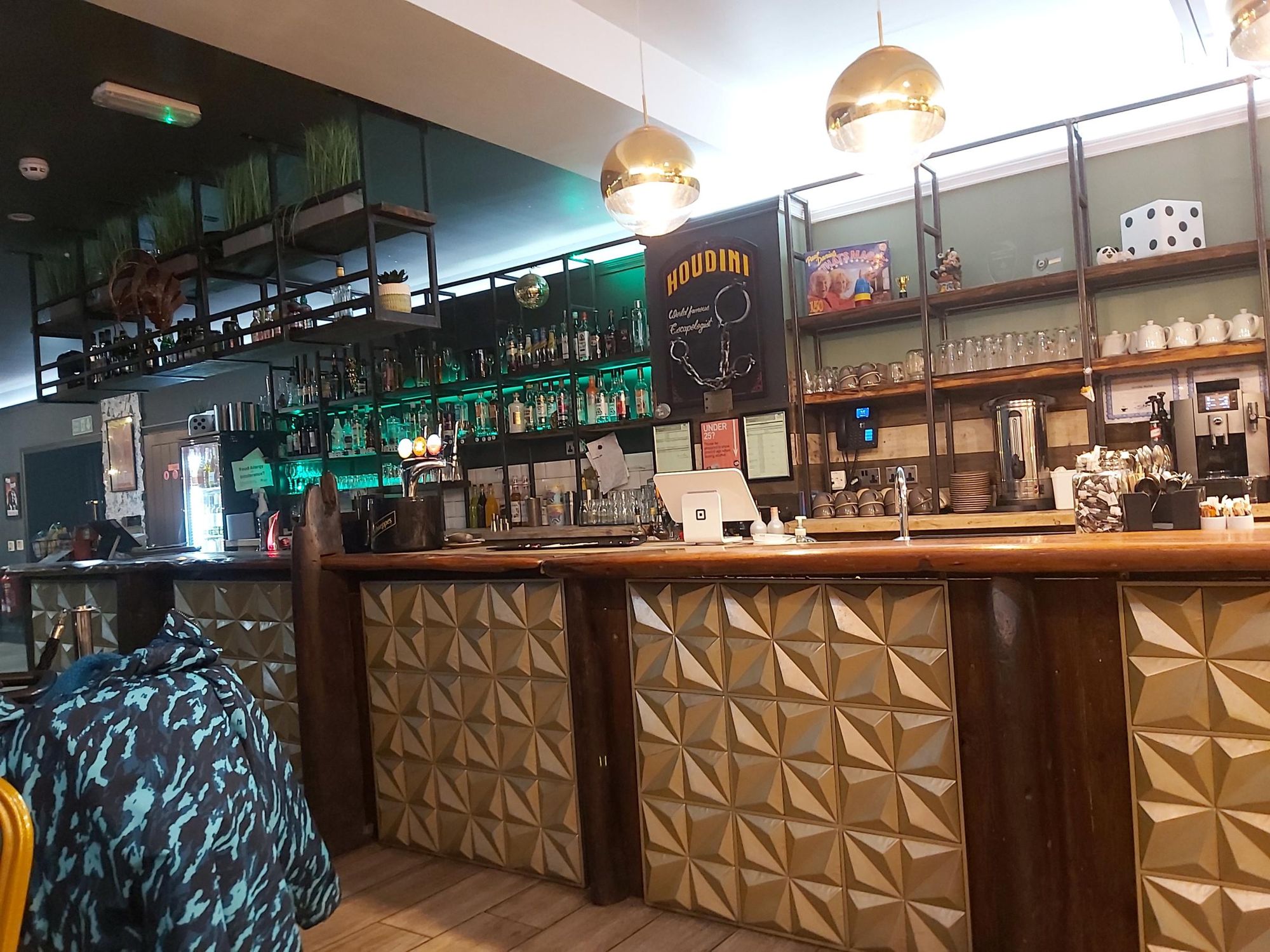 Magic Bar 2026. (Pub, Bar). Published on 03-10-2026