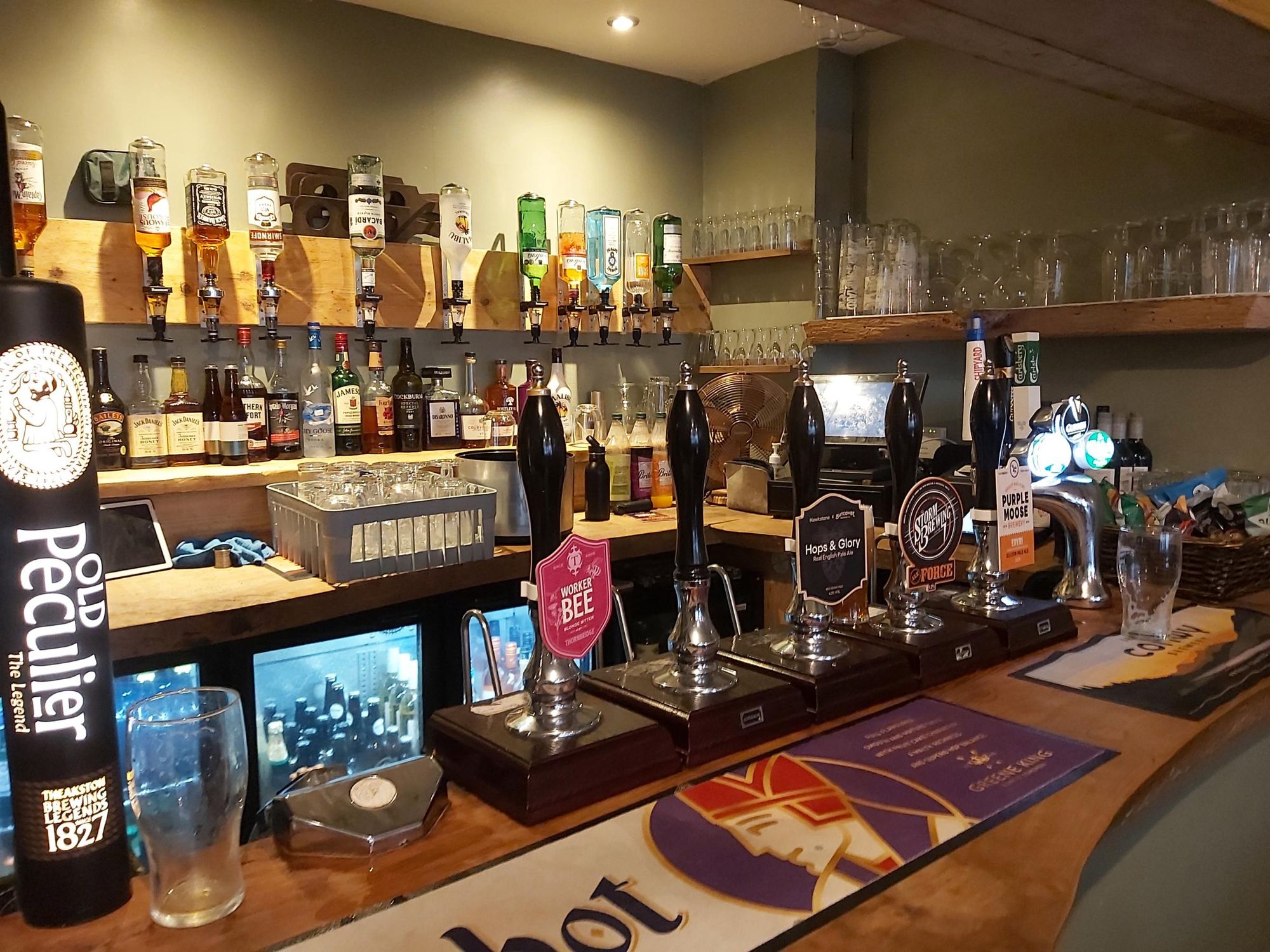 Cask & Apple bar 2026. (Pub, Bar). Published on 06-10-2026