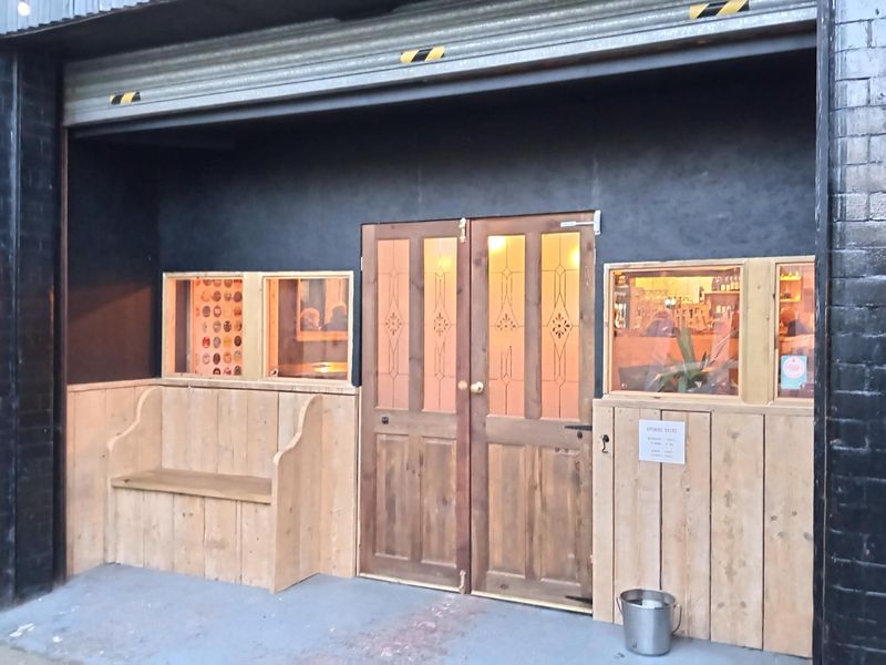 Tapps Conwy doors 2025. (Pub, External). Published on 23-03-2025
