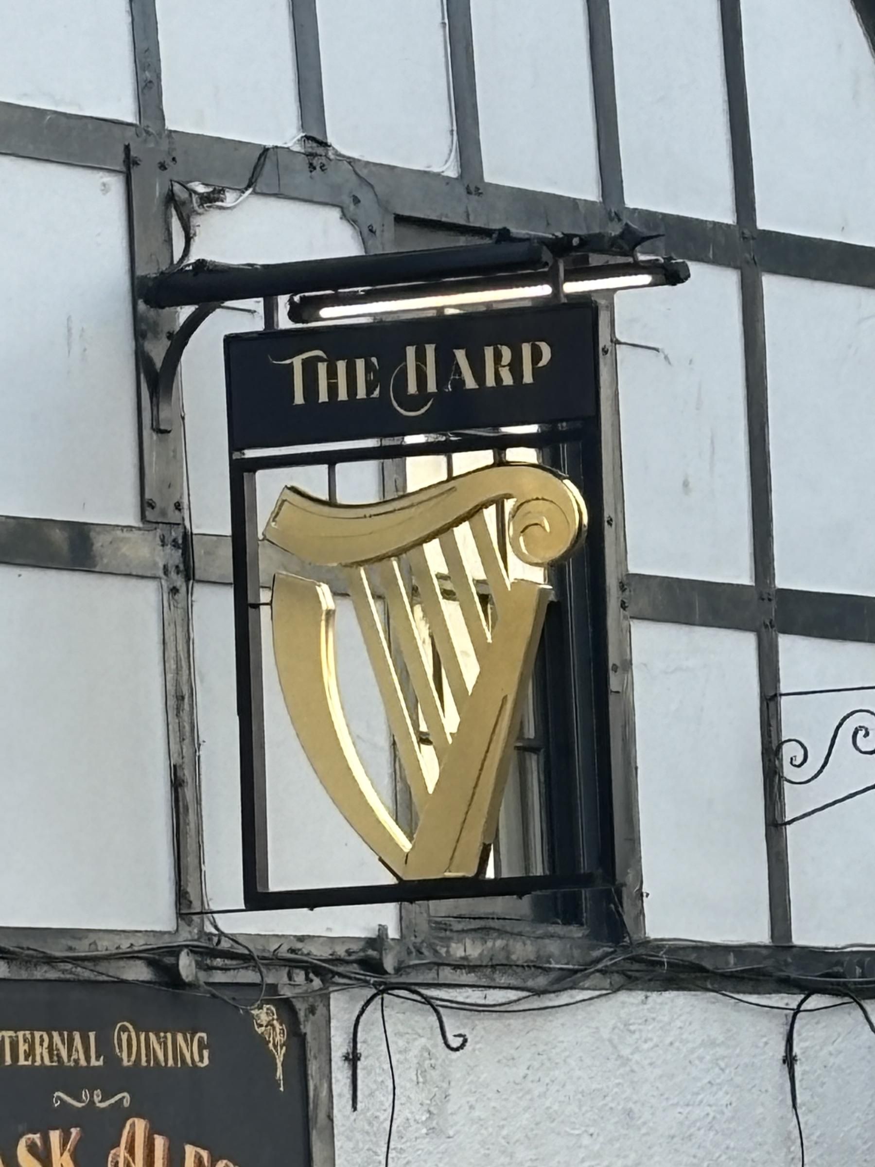 Harp sign 2023. (Sign). Published on 04-11-2023