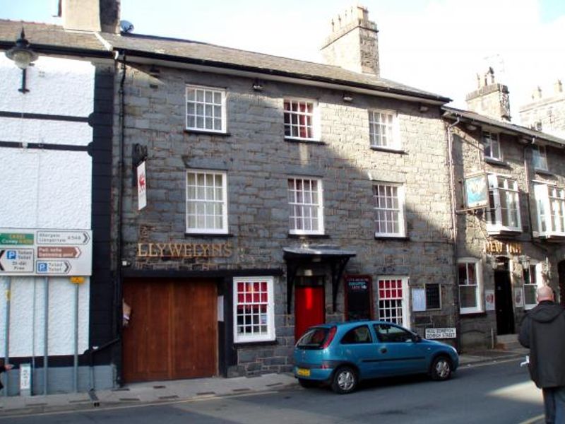 Llywelyns 2014. (Pub, External). Published on 12-03-2014