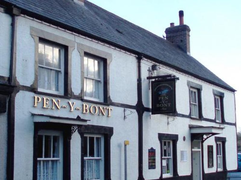 PenyBont left. (Pub, External). Published on 12-03-2014
