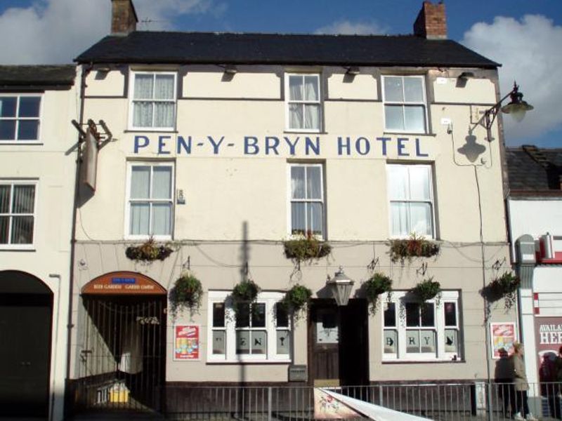 Pen-Y-Bryn. (Pub, External). Published on 12-03-2014 