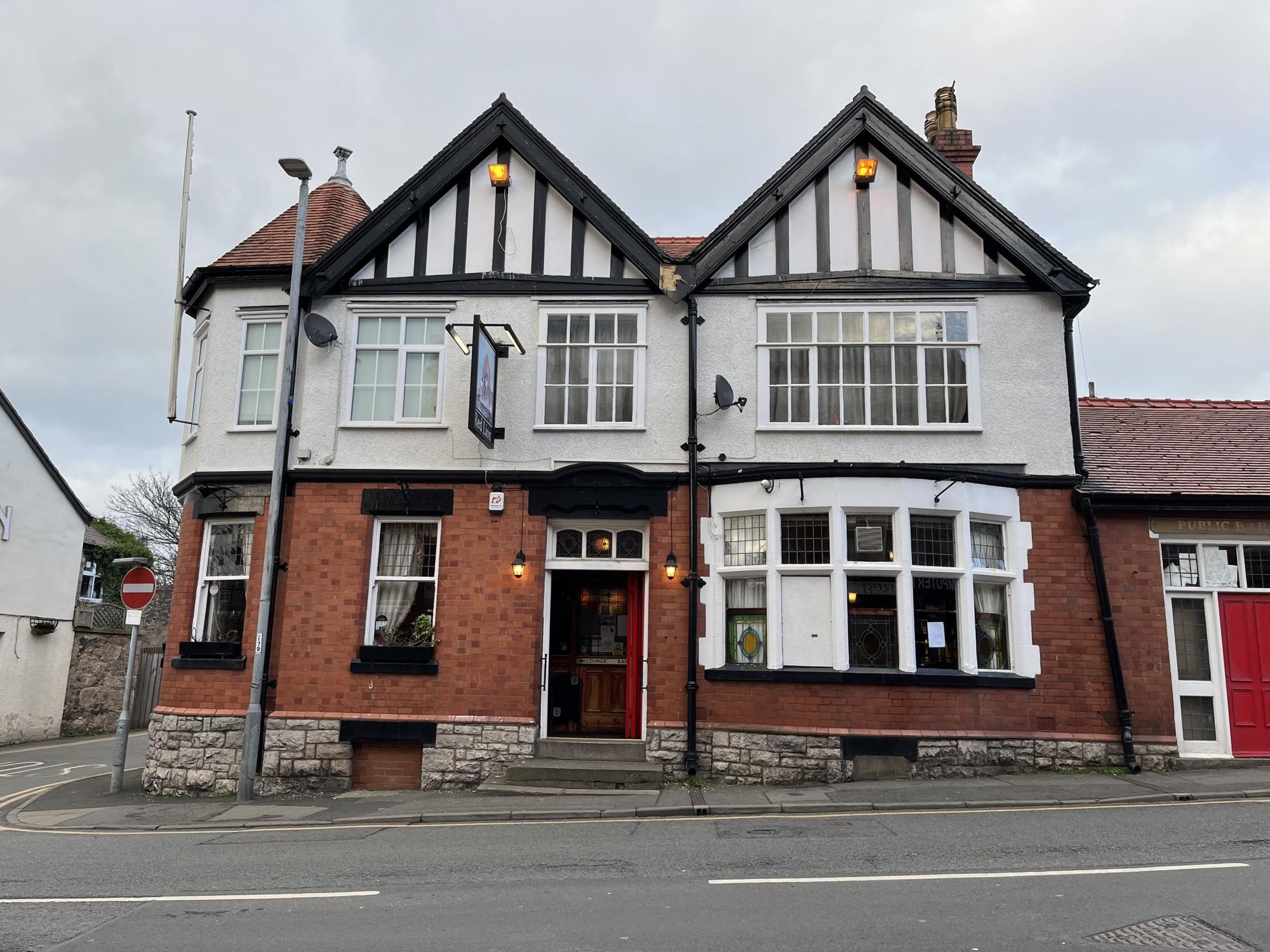 Red Lion 2023. (Pub, External). Published on 02-02-2023
