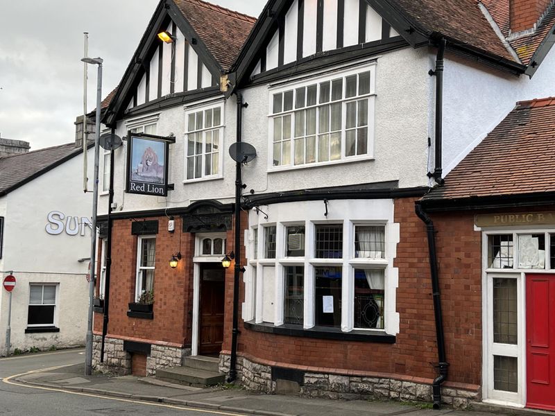 Red Lion sign 2023. (Pub, External, Sign, Key). Published on 02-02-2023
