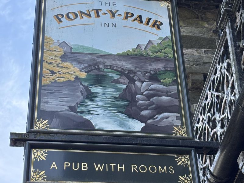 Pont Y Pair Sign 2025. (Sign). Published on 24-05-2025 