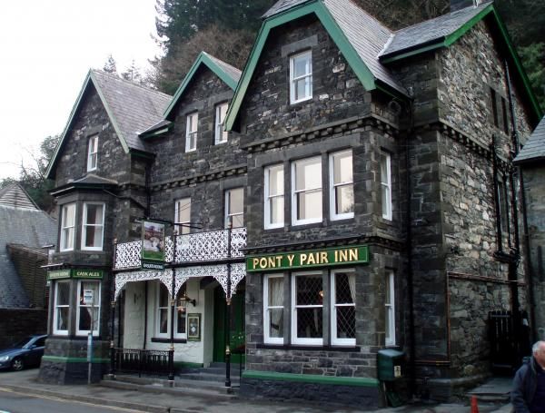 PontyPair right. (Pub, External, Key). Published on 30-03-2014