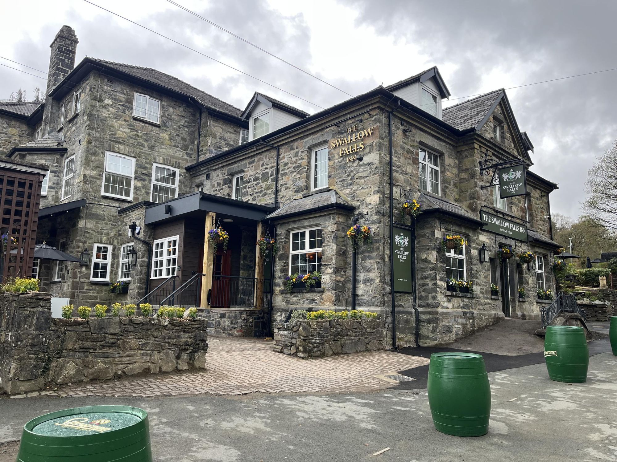 Swallow Falls Inn Closer2025. (Pub, External). Published on 16-04-2025