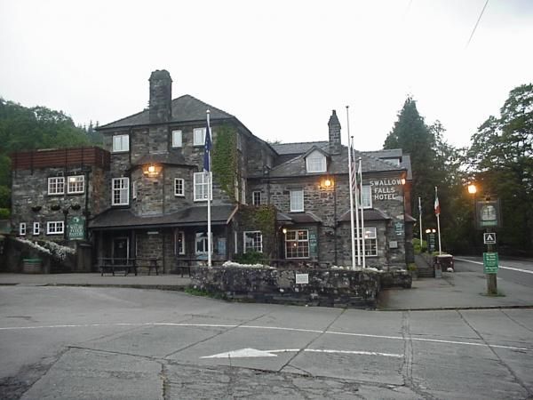 Swallow Falls Hotel 2014. (Pub, External). Published on 12-03-2014