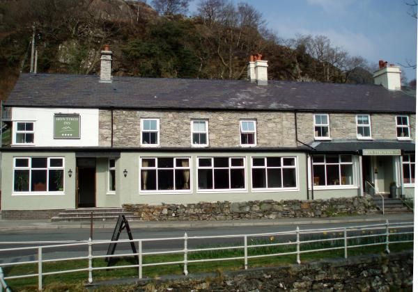 Bryn Tyrch. (Pub, External, Key). Published on 30-03-2014