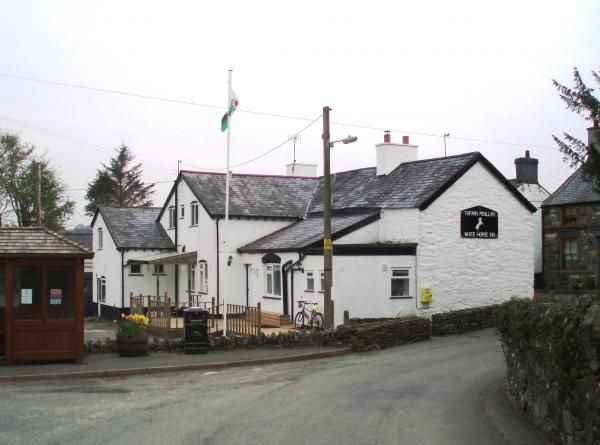 White Horse Capel Garmon. (Pub, External, Key). Published on 08-05-2016