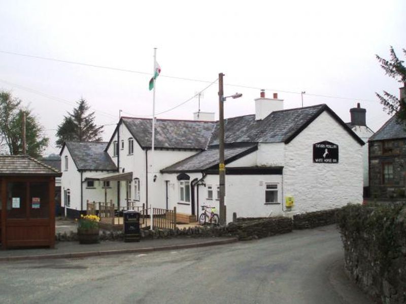 White Horse Capel Garmon. (Pub, External, Key). Published on 08-05-2016 