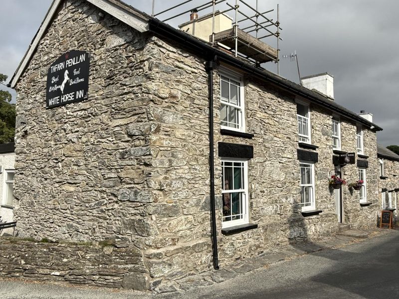 White Horse Gable 2026. (Pub, External). Published on 19-07-2026 