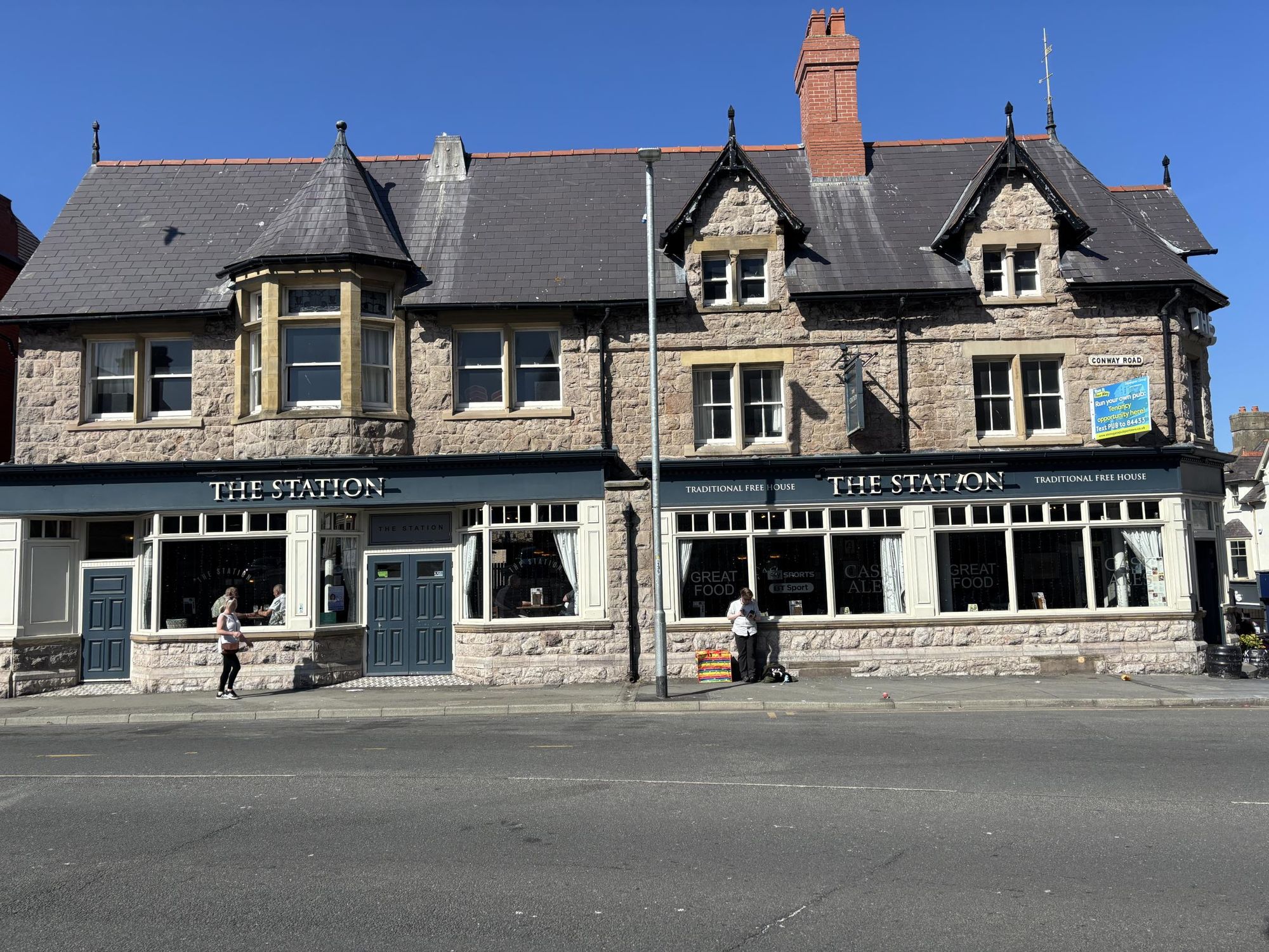 Station 2025. (Pub, External, Key). Published on 16-05-2025