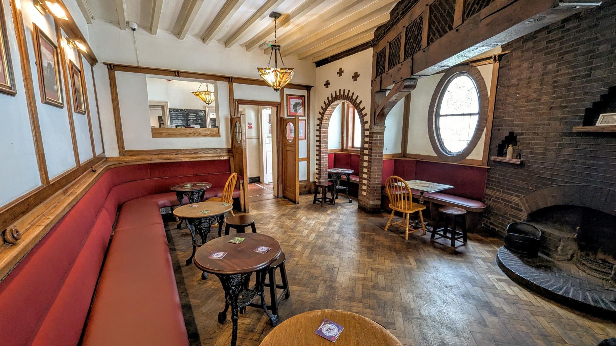 Albion Lounge 2025. (Pub). Published on 03-08-2025