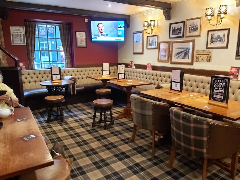 George & Dragon inside 2026. (Pub). Published on 05-10-2026