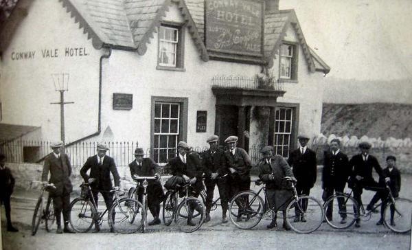 Conway Vale Hotel. (Pub, External, Key). Published on 23-03-2014