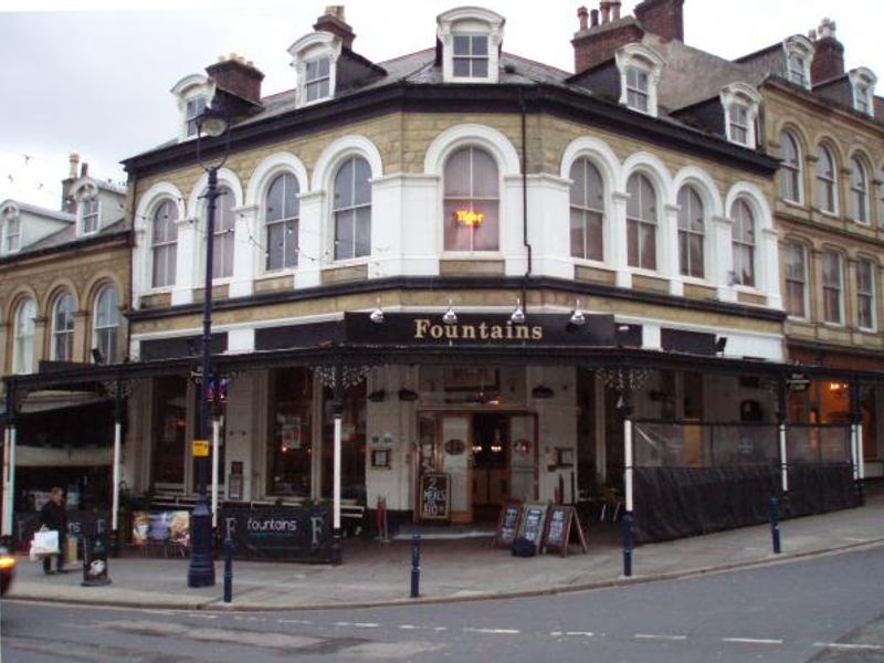 Fountains Bar, Llandudno - CAMRA - The Campaign for Real Ale