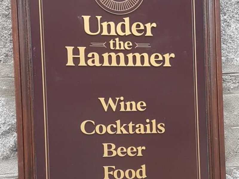 New outside sign. (Pub, External, Sign). Published on 17-02-2022