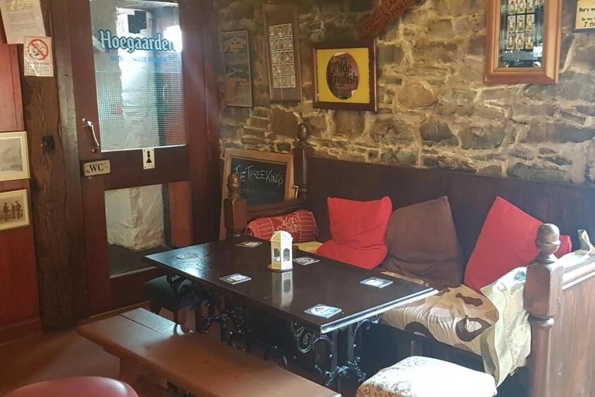 (Pub, Bar). Published on 27-02-2018