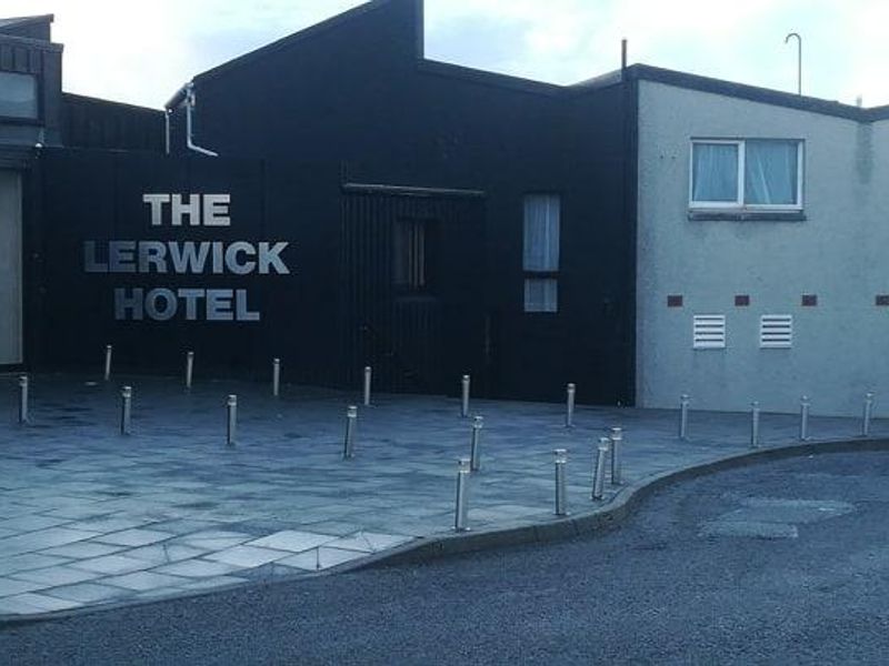 Lerwick Hotel - Lerwick (1). (Pub, External). Published on 23-12-2018 