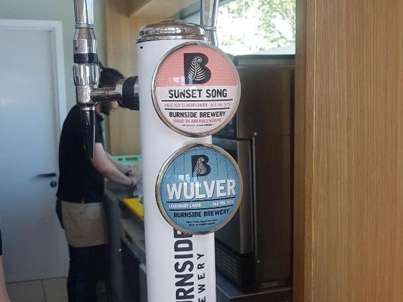 (Pub, Bar). Published on 24-09-2022 