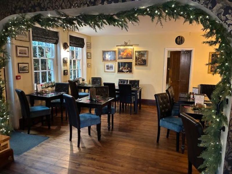 (Restaurant). Published on 29-12-2025 