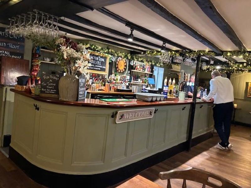 (Pub, Bar). Published on 15-02-2026 