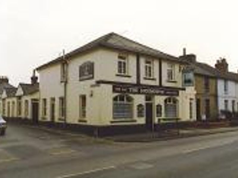 Locomotive, Ashford. (Pub, External). Published on 12-11-2011