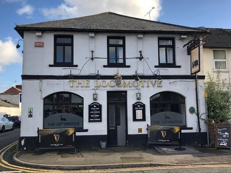 (Pub, External, Key). Published on 28-11-2025