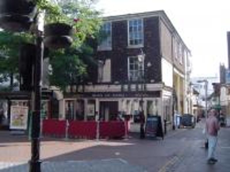 Man of Kent, Ashford. (Pub, External). Published on 12-11-2011